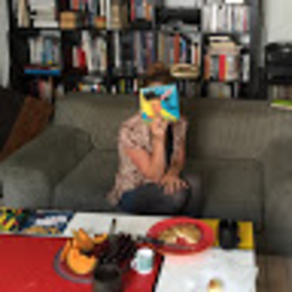 Meet your Posher, Sarah - Picture 1 of 1